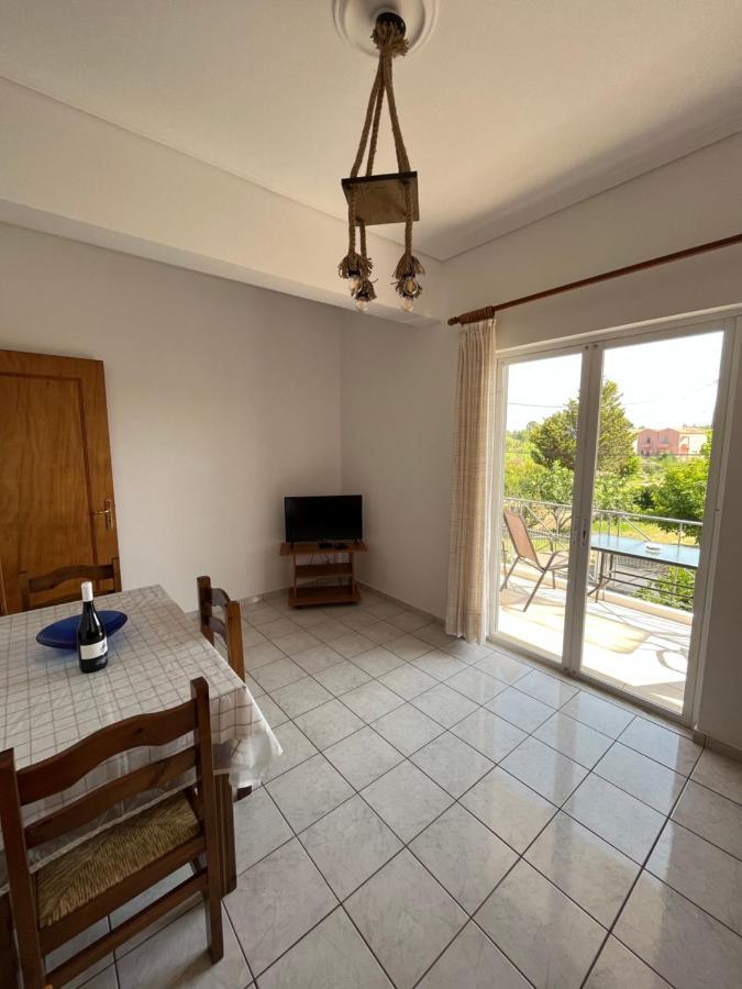 Nikolaíika Koulouras Holiday Apartments מראה חיצוני תמונה
